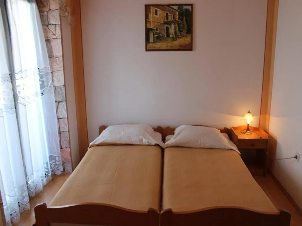 Apartment In Kali With Sea View, Balcony, Air Conditioning, Wi-Fi